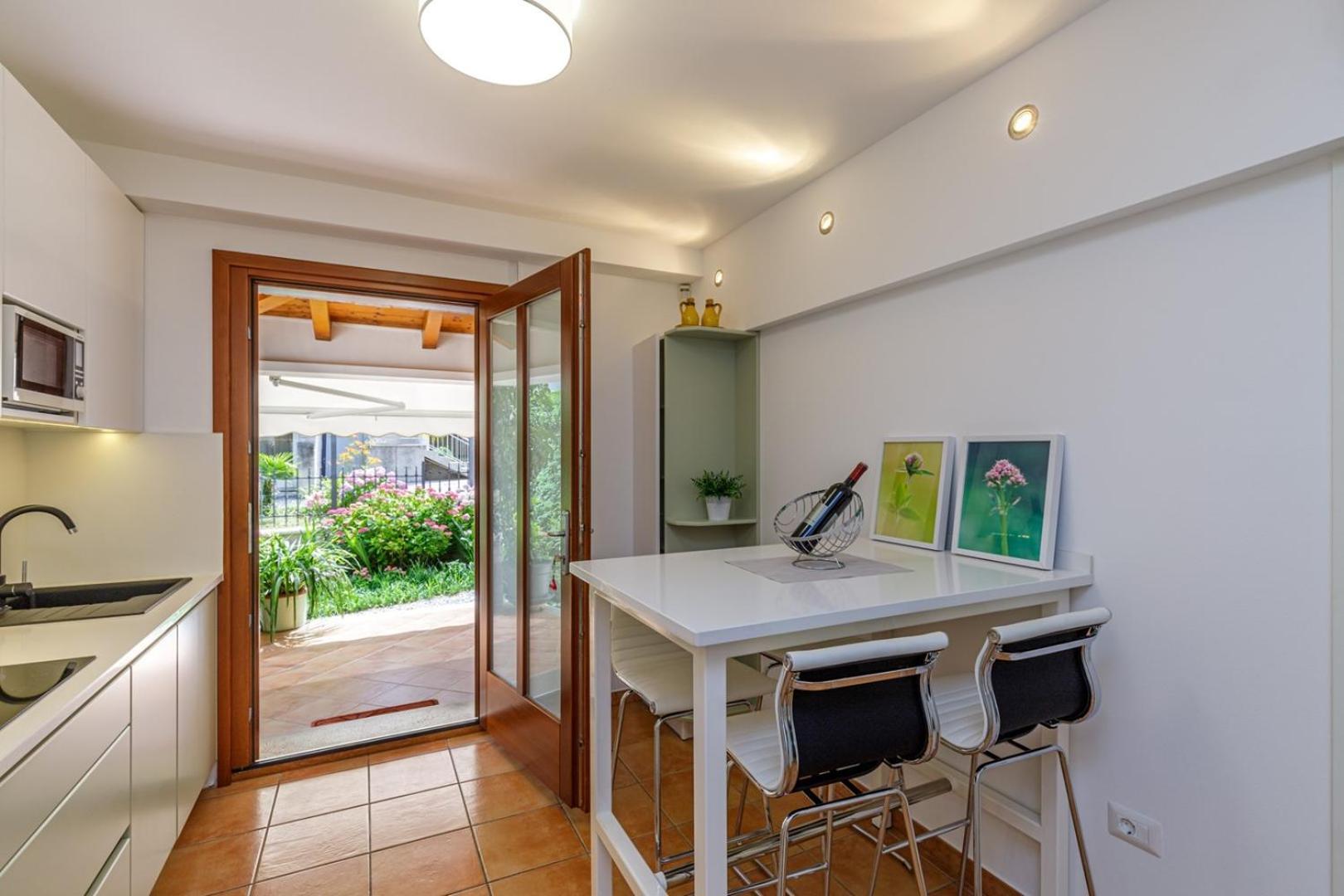 Apartments Lavizatic Porec Room photo