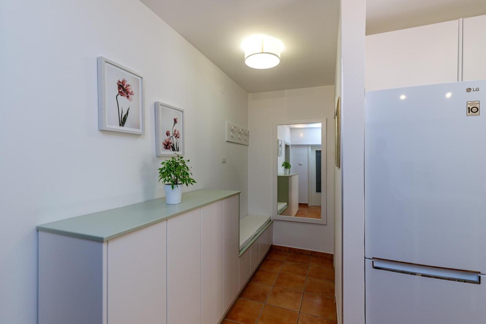 Apartments Lavizatic Porec Room photo