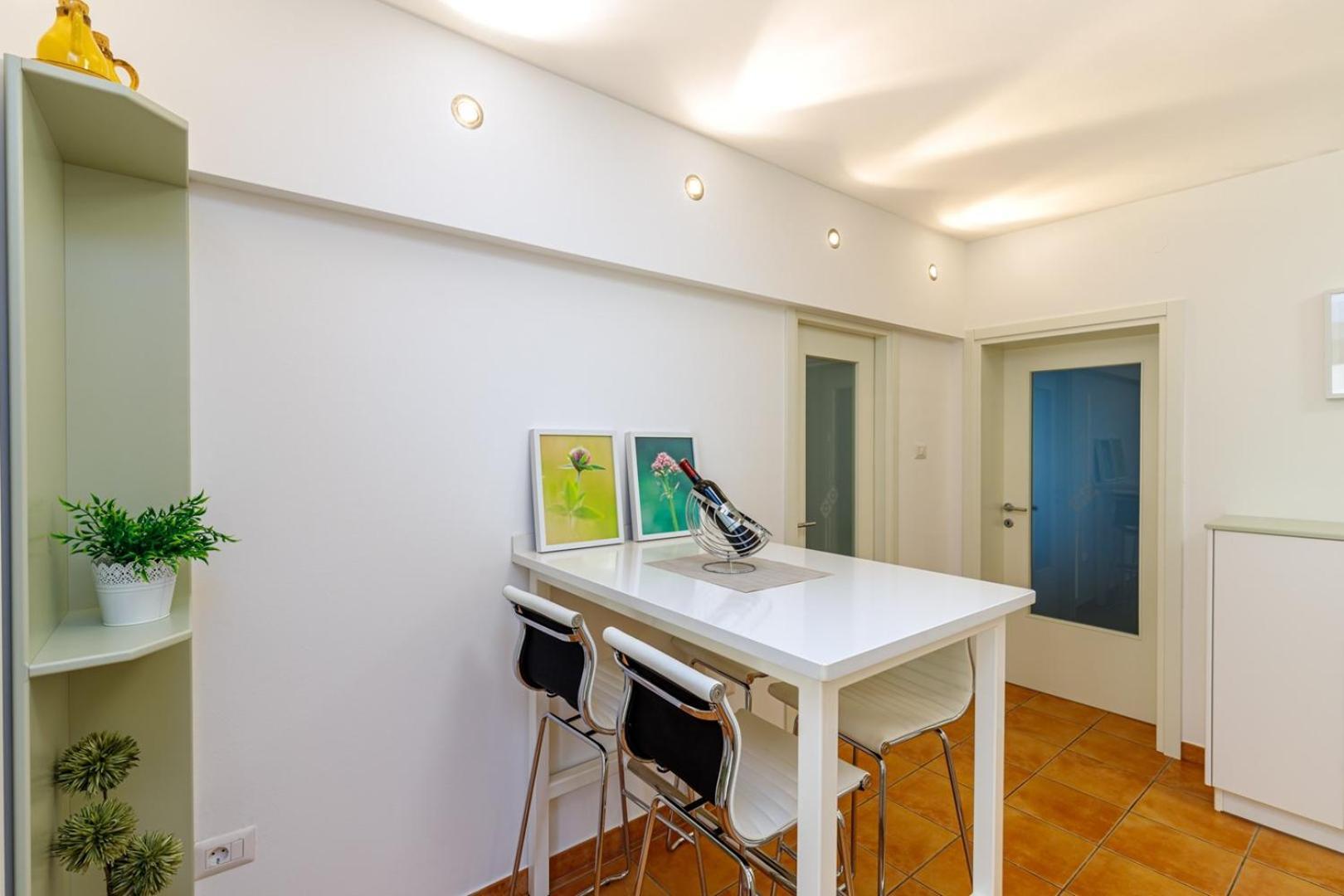 Apartments Lavizatic Porec Room photo